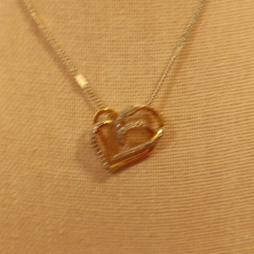 14 carat gold And pave diamond chip Dainty Necklace